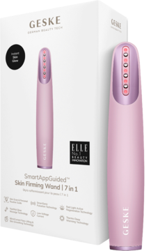Różowa różdżka do twarzy GESKE Skin Firming Wand 7w1 z czerwonymi światłami, stojąca obok białego pudełka.
