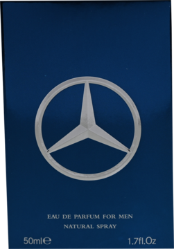 Front granatowego opakowania Mercedes-Benz Eau de Parfum dla mężczyzn 50ml, z dużym srebrnym logo.