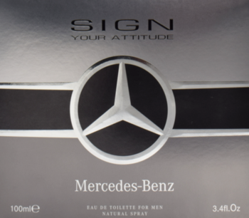 Srebrne opakowanie męskiej wody toaletowej Mercedes-Benz SIGN 100ml z charakterystycznym logo, widok z przodu.