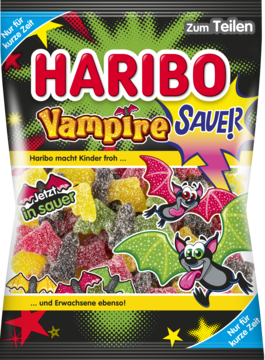 Haribo Vampire SAUER! czarna torebka kwaśnych żelków owocowych z grafiką wesołych nietoperzy, widok z przodu.