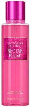 Mgiełka Victoria's Secret Nectar Pulse 250ml w fuksjowej butelce z biało-złotym napisem, widok z przodu.