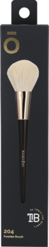 Kashōki 204 Powder Brush w czarnym opakowaniu, z beżowym włosiem, miedzianą skuwką i czarną rączką.