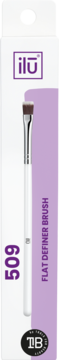 Ilū 509 Flat Definer Brush w białym pudełku z fioletowym pasem. Widok z przodu. Biała rączka, płaskie brązowe włosie.