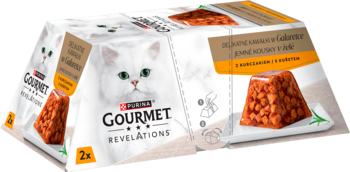 Białe opakowanie Purina Gourmet Revelations mokrej karmy dla kota z kurczakiem w galaretce. Widok dwóch pudełek z kotem i piramidalnymi porcjami.