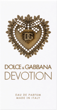 Białe opakowanie Dolce & Gabbana Devotion Eau de Parfum dla kobiet, z dużym złotym, rzeźbionym sercem "DG" i perłami.