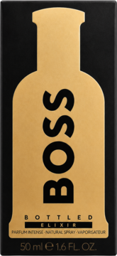 Czarny kartonik Boss Bottled Elixir Parfum Intense, złota butelka z napisem BOSS, widok z przodu, 50 ml.