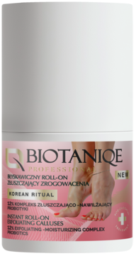 Biotaniqe Korean Ritual roll-on do stóp, złuszczający zrogowacenia, w białej butelce z różową etykietą, widok z przodu.