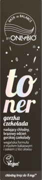 Toner OnlyBio Hair in Balance gorzka czekolada, w ciemnej butelce z błyszczącym napisem 'toner' i logo Vegan.