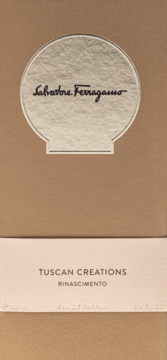 Brązowe pudełko perfum Salvatore Ferragamo Tuscan Creations Rinascimento, z jasnym pasem i okrągłym logo.