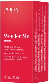 Czerwone opakowanie PUPA Wonder Me Nude, lekki skin tint do twarzy. Widok z przodu pod kątem.