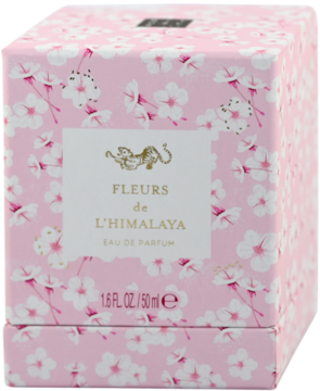 Rituals Fleurs de L'Himalaya Woda Perfumowana. Różowe pudełko z kwiatami wiśni i złotym logo tygrysa, widok z przodu.