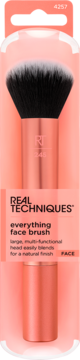 Pędzel Real Techniques Everything Face Brush w opakowaniu, miedziana rączka, czarne włosie z białymi końcówkami.