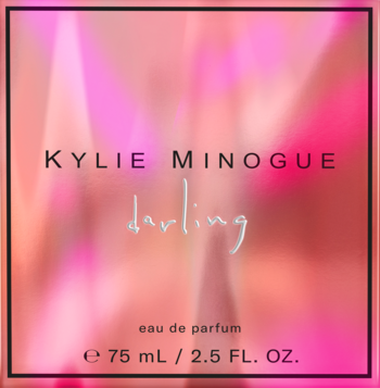 Kylie Minogue Darling eau de parfum 75ml, kwadratowe opakowanie w różowo-czerwonej tonacji, z białymi napisami.