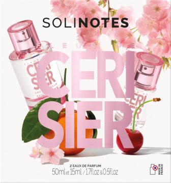 Zestaw Solinotes Fleur de Cerisier: dwie wody perfumowane (50, 15 ml) w różowych butelkach na białym tle z kwiatami wiśni.