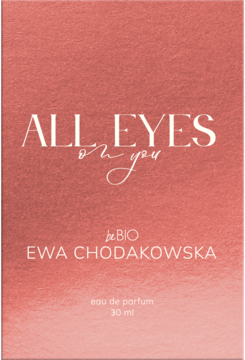 Różowe, teksturowane pudełko perfum All Eyes On You beBIO Ewa Chodakowska 30ml, widok z przodu.