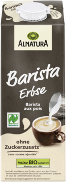 Alnatura Barista grochowy napój roślinny bez cukru, brązowy karton z filiżanką kawy latte, widok z przodu.