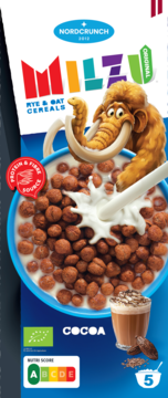 Milzu! Original Cocoa Rye & Oat Cereals, Nutri-Score A, mamut sypiący płatki do miski z mlekiem.