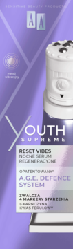 Fioletowe serum regenerujące AA Youth Supreme Reset Vibes, z białym aplikatorem, widok z bliska na górną część opakowania.