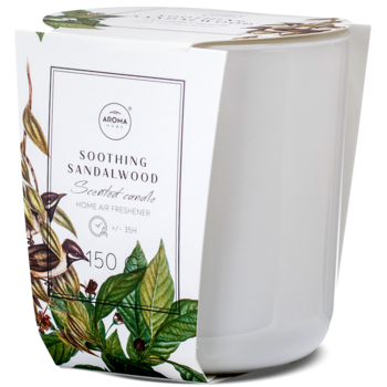 Aroma Home 'Soothing Sandalwood' świeca zapachowa w białym pudełku z zieloną grafiką roślinną, widok z przodu pod kątem.