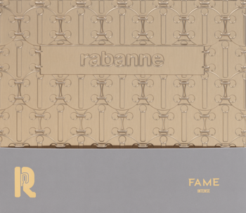 Złoto-szare pudełko Paco Rabanne Fame Intense z reliefem wież Eiffla i logo, widok z przodu.