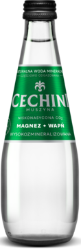 Cechini Muszyna, naturalna woda mineralna z magnezem i wapniem, w szklanej butelce z zieloną etykietą, widok z przodu.