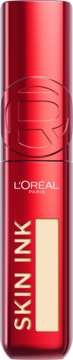Trwały podkład L'Oréal Infaillible Skin Ink w czerwonej, metalicznej butelce, z jasnym beżowym swatch, widok z przodu.