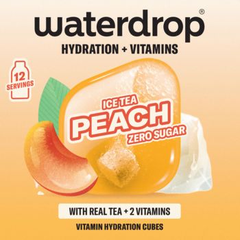 Waterdrop Ice Tea Peach Zero Sugar witaminowe kostki nawadniające na pomarańczowym tle z brzoskwinią.