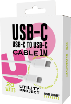 Białe pudełko kabla USB-C na USB-C, 1m, 20W, z czarnym napisem "USB-C" i różowym tłem, lekko pod kątem.