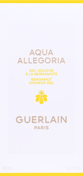 Guerlain Aqua Allegoria Bergamot Shower Gel w białym opakowaniu z beżowym tekstem i żółtym logo pszczoły, widok z przodu.