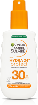 Garnier Ambre Solaire HYDRA 24H protect SPF 30, biała butelka z pomarańczową pompką, z witaminą C, wodoodporny, widok z przodu.