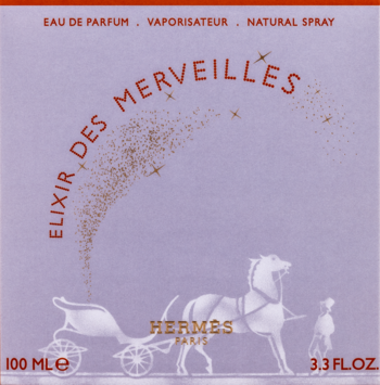 Hermès Elixir des Merveilles woda perfumowana. Jasnofioletowe opakowanie z brokatowym napisem i konnym zaprzęgiem.
