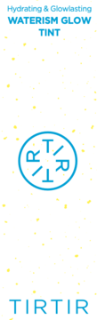 Białe opakowanie TIRTIR Waterism Glow Tint z błękitnym napisem i logo, podkreślające nawilżenie i blask.