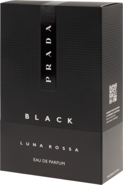 Czarne, matowe pudełko męskiej wody perfumowanej Prada Luna Rossa Black, z białymi napisami, widok pod kątem.
