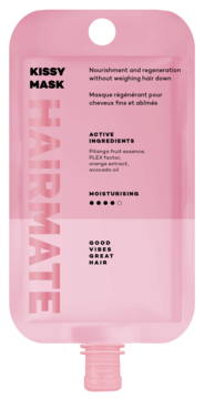 Różowa, półprzezroczysta saszetka Hairmate Kissy Mask 50ml. Odżywczo-regeneracyjna maska do włosów, widok z przodu.