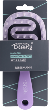 Lawendowy masażer do skóry głowy For Your Beauty Rossmann w opakowaniu, z silikonowymi wypustkami.
