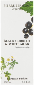 PIERRE BERNARD Organics Black Currant & White Musk perfum na białym pudełku z owocami i kwiatami, widok z przodu.