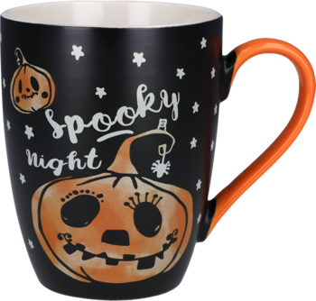 Czarny ceramiczny kubek Halloween z pomarańczowym uchem, dynią, pająkiem i napisem 'Spooky night'.