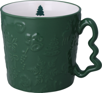 Zielony kubek świąteczny z uchwytem w kształcie choinki, reliefowymi wzorami i choinką w środku, widok z boku.
