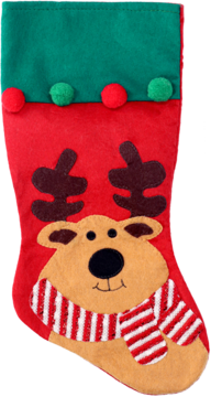 Czerwona filcowa skarpeta świąteczna z zielonym mankietem, trzema pomponami i dużą aplikacją renifera w paski szalik.