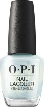 OPI Nail Lacquer Air We Go, pastelowy błękitny lakier do paznokci, butelka z czarną nakrętką, widok z przodu.
