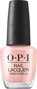 OPI Nail Lacquer, różowy lakier do paznokci w szklanej butelce z czarną nakrętką, widok z przodu. Transparentny, błyszczący.