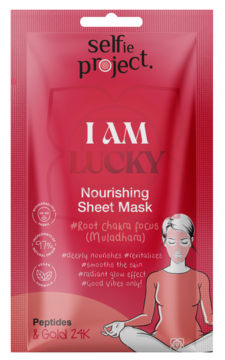Selfie Project I Am Lucky Nourishing Sheet Mask, czakra Muladhara, peptydy, złoto 24K, czerwona saszetka, widok przód.