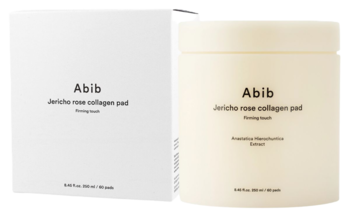 Abib Jericho Rose Collagen Pad, ujędrniające płatki w białym pudełku i kremowym słoiku, widok z przodu.