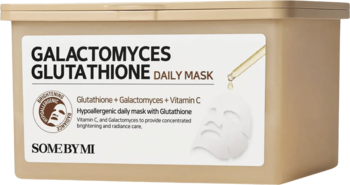 Beżowe pudełko Some By Mi Galactomyces Glutathione Daily Mask, front, etykieta z tekstem i grafiką maski.