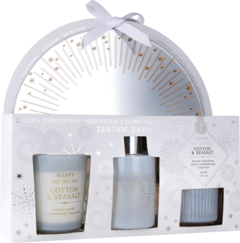 Zestaw zapachowy Happy So Ho So Cotton & Seasalt: świeca i dyfuzor, w ozdobnym pudełku z kokardą, widok z przodu.