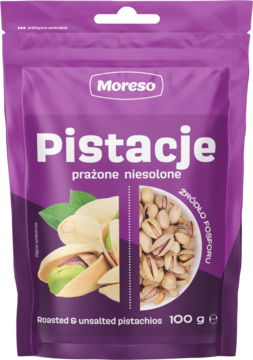 Fioletowa torebka Moreso Pistacje prażone niesolone, z grafiką orzechów w łupinie i bez. Widok z przodu.