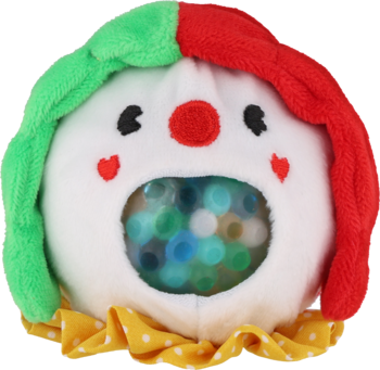 Biała pluszowa zabawka-klaun z czerwono-zielonymi włosami, czerwonym nosem i przezroczystymi ustami z kolorowymi koralikami.