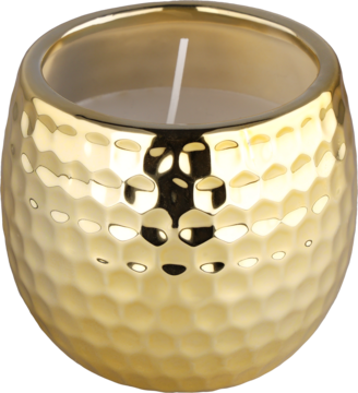 Złoty świecznik na świecę, okrągły z młotkowaną teksturą. W środku jasny wkład. Widok z góry pod kątem.