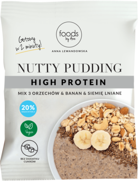 Nutty Pudding High Protein Foods by Ann, biała saszetka z miską puddingu, orzechami, bananem i siemieniem, bez cukru.