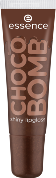 Essence CHOCO BOMB shiny lip gloss, brązowa tubka z napisem stylizowanym na spływającą czekoladę.